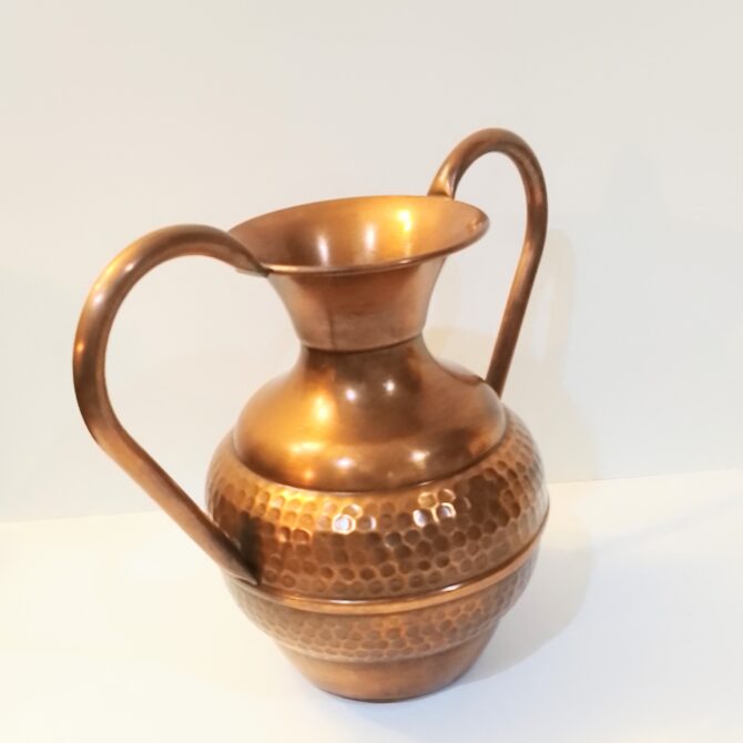 "Jarra de Bronce Doble Asa – Eco del Tiempo" - Imagen 4