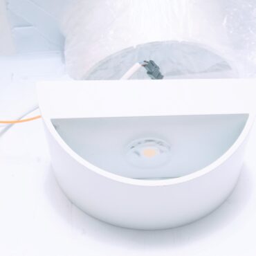 Aplique LED de Pared Minimalista en Blanco Mate