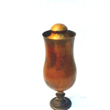 Cáliz Decorativo Vintage de Bronce Pulido con Tapa