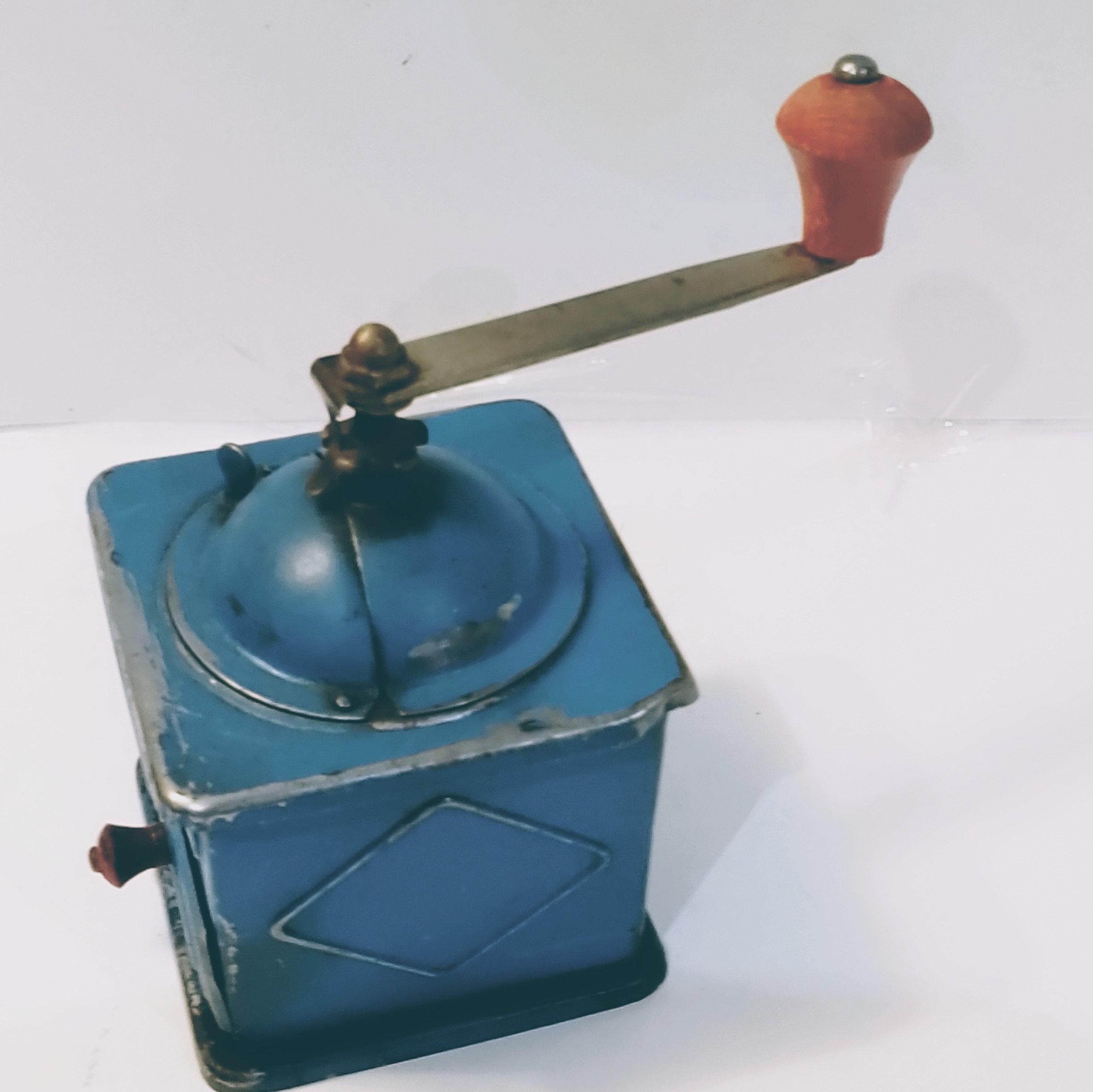 Molino de Café Vintage de Manivela – Acabado Azul Clásico - Imagen 2