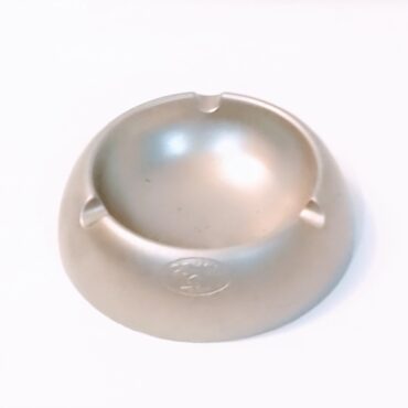 Cenicero Vintage de Metal Macizo