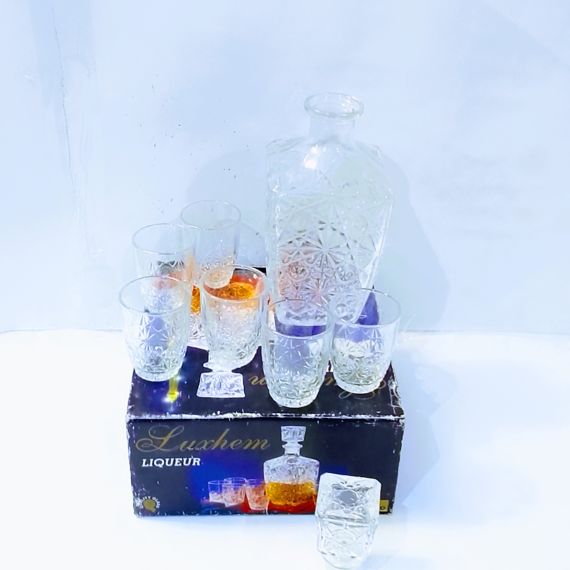 Set de Licor de Cristal Luxhem – Decantador y 6 Vasos con Corte Diamante - Imagen 2